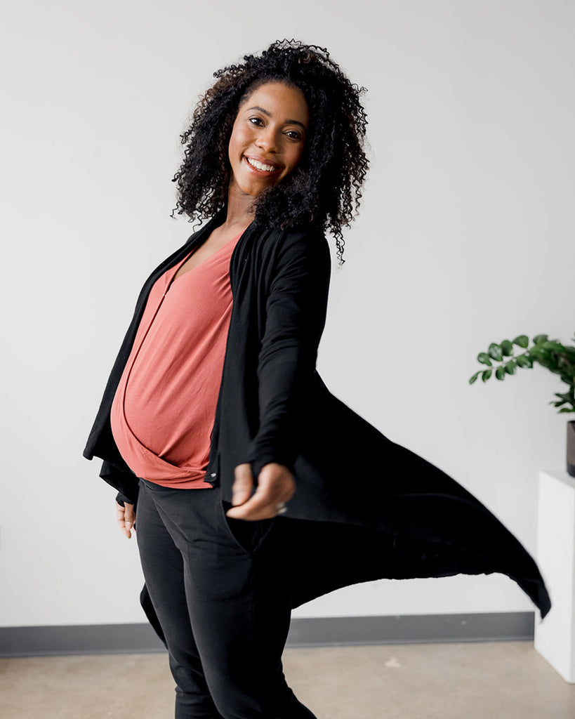Chic Black Nursing and Maternity Cardigan - Top Choice for Modern Mothers